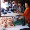 Salah seorang penjual ayam di pasar Kepuh